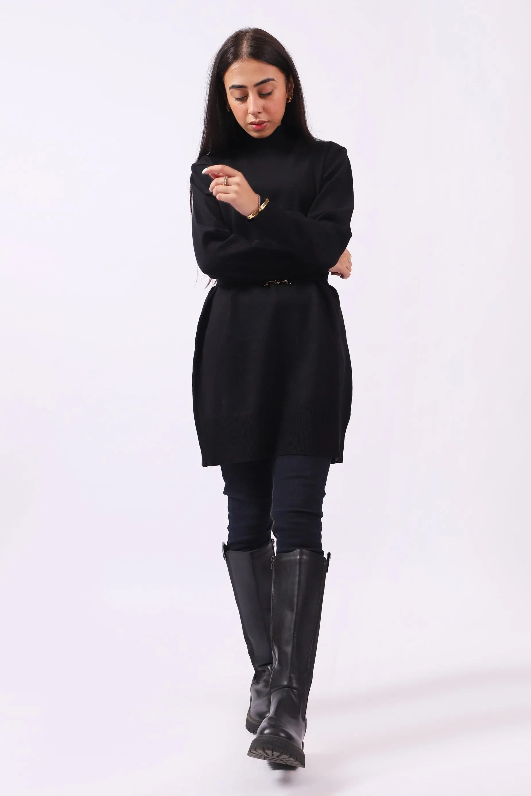 SWEATER DRESS WITH BUCKLE BELT